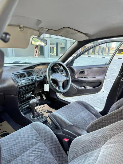 Toyota Corolla — 4