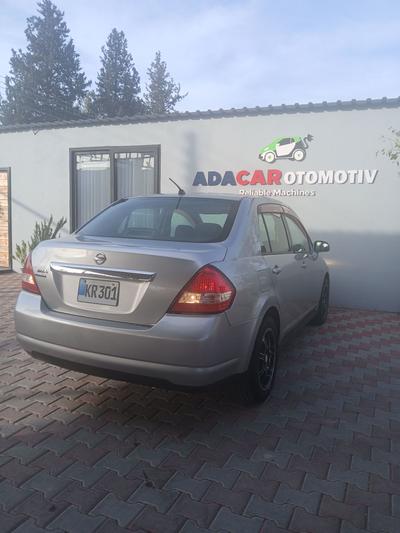 Nissan Tiida — 5