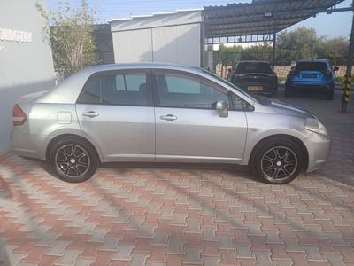 Nissan Tiida — 7