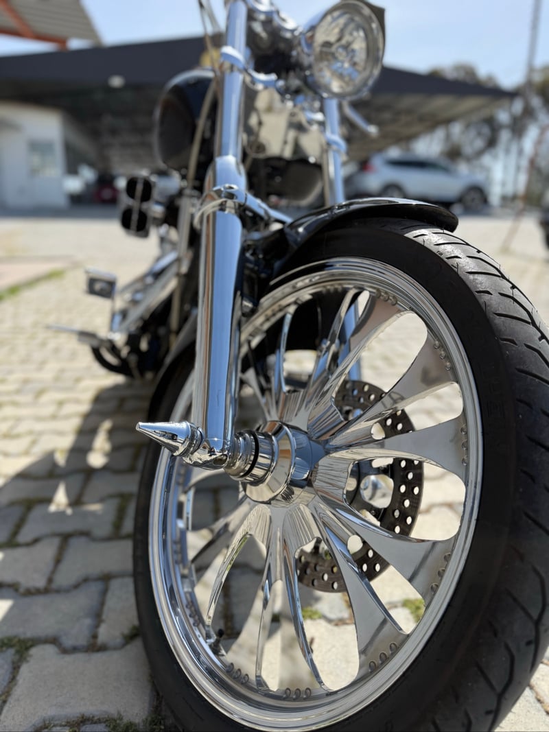 Harley Davidson Softail Deuce — 9