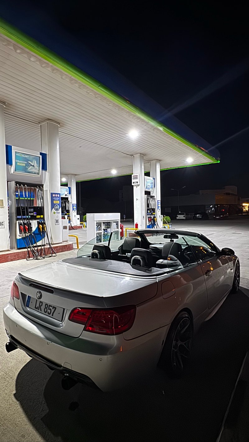 BMW 320i Cabrio — 2