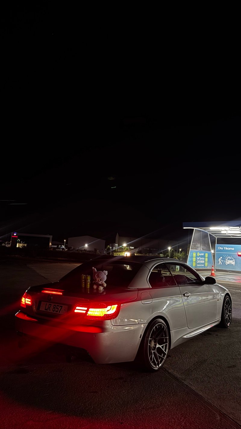 BMW 320i Cabrio — 3