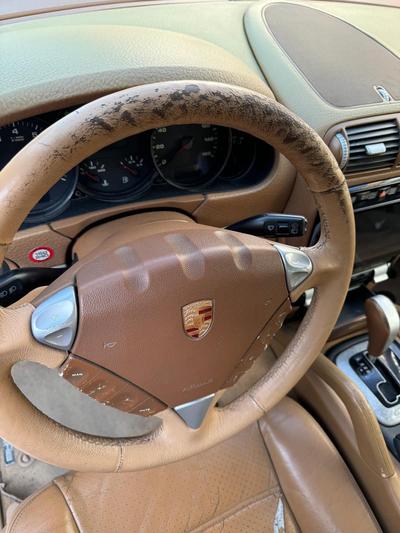 Porsche Cayenne — 10