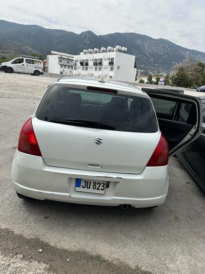 Suzuki Swift — 5