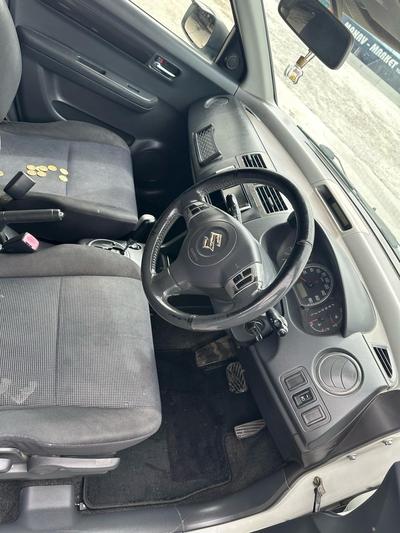 Suzuki Swift — 6