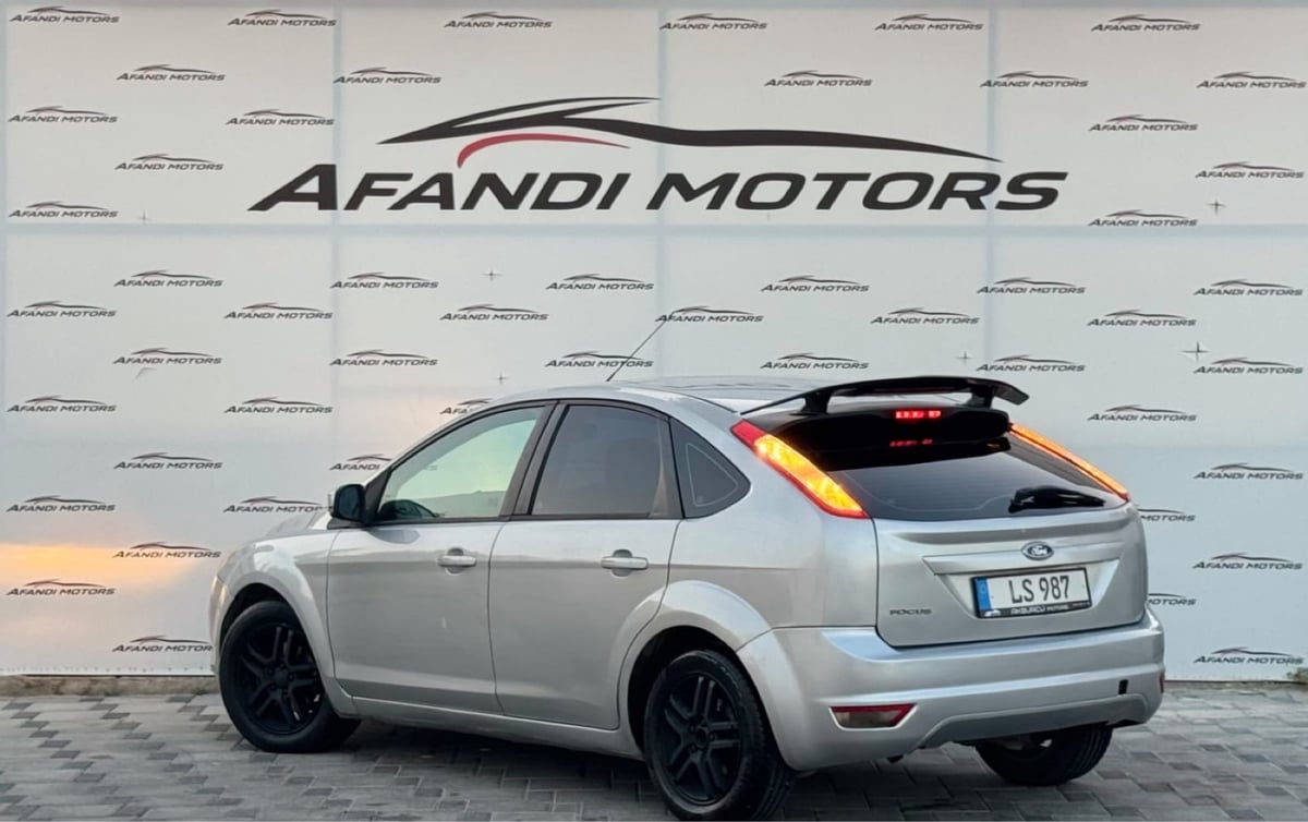 2008 Ford Focus 5