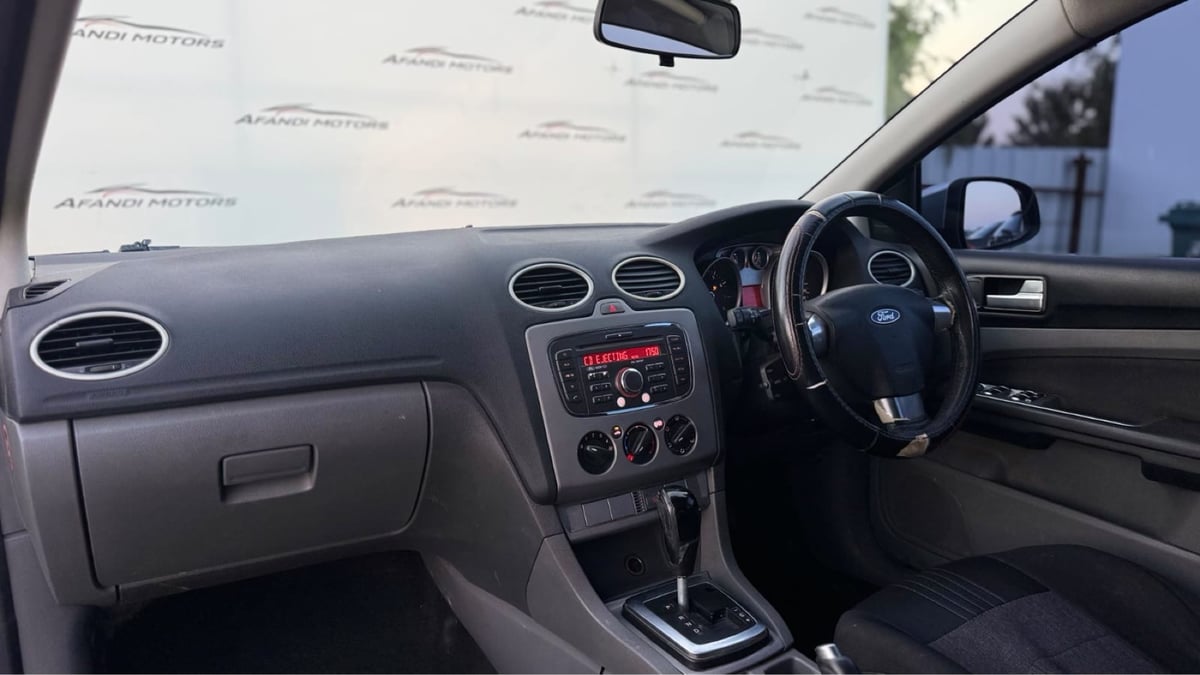 2008 Ford Focus 9