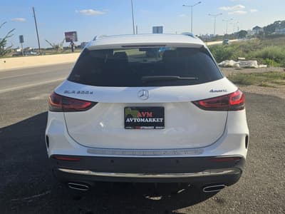 Mercedes-Benz GLA 200d — 5