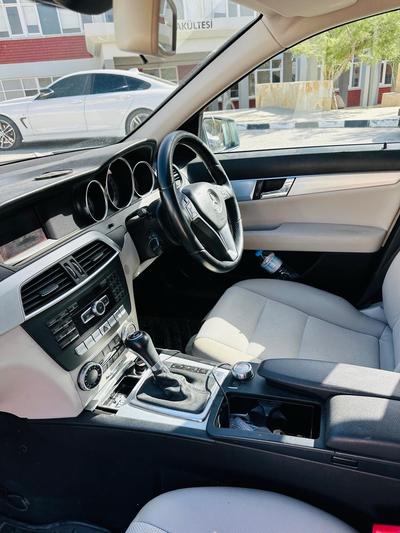 Mercedes-Benz C 180 — 9