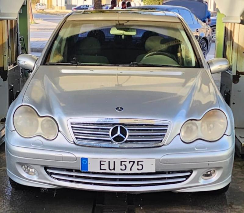 Mercedes-Benz C 200 — 1/10