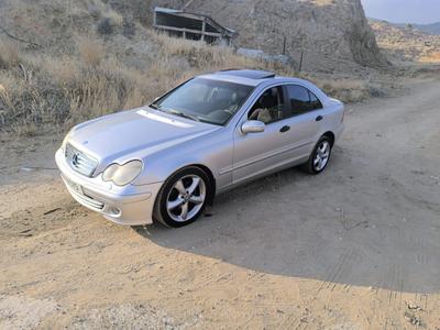 Mercedes-Benz C 200 — 4