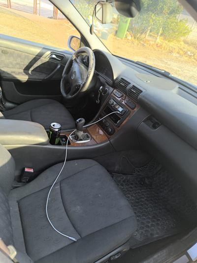 Mercedes-Benz C 200 — 6
