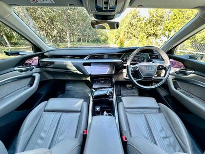 Audi E-Tron — 7