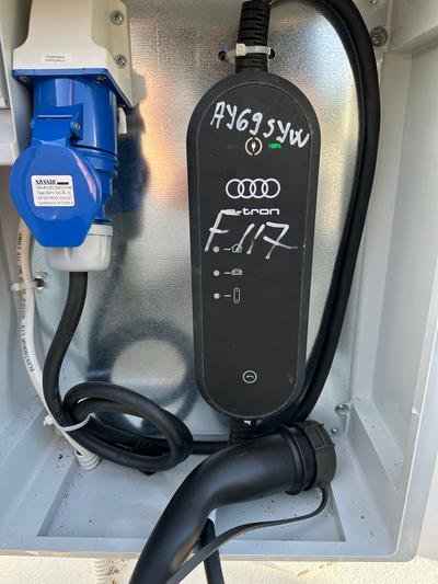 Audi E-Tron — 9
