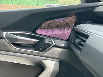 Audi E-Tron — 10