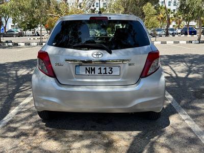 Toyota Yaris — 4