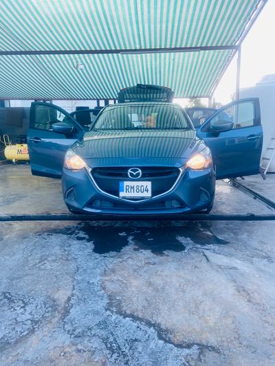 Mazda Demio — 1