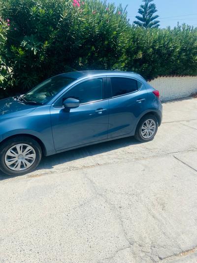 Mazda Demio — 3