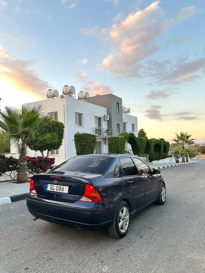 Ford Focus — 4