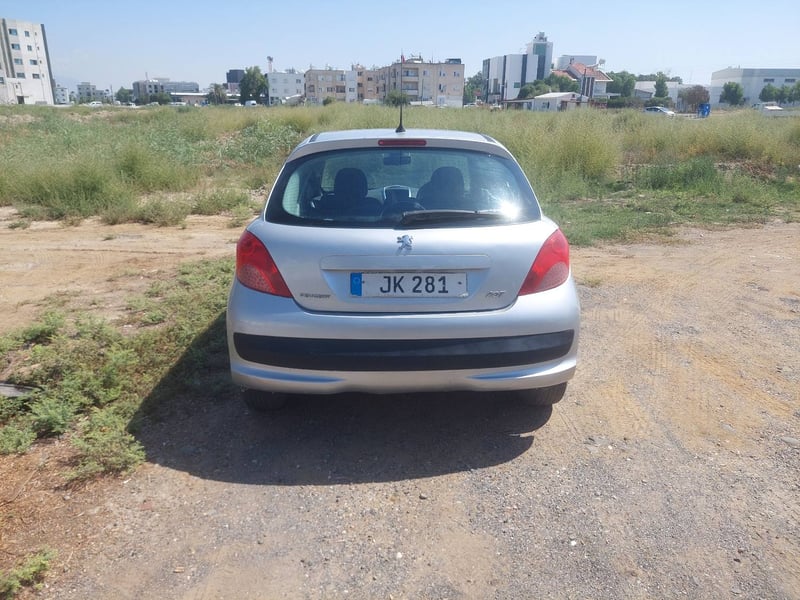 Peugeot 207 — 5