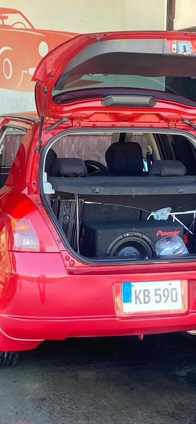 Suzuki Swift — 3