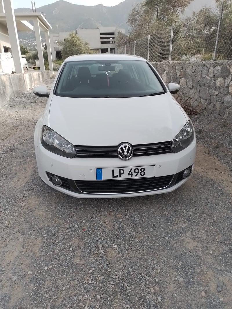Volkswagen Golf — 5