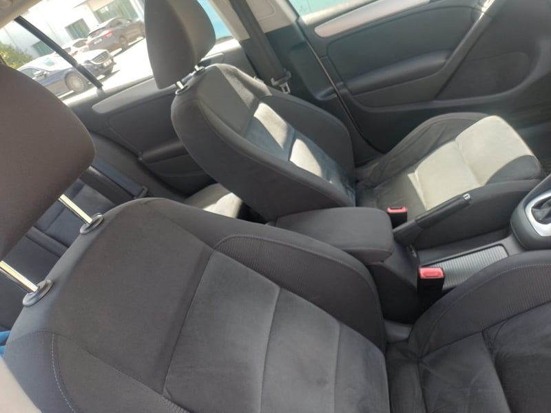 Volkswagen Golf — 8