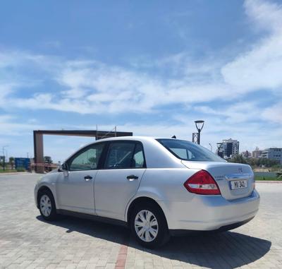 Nissan Tiida — 3