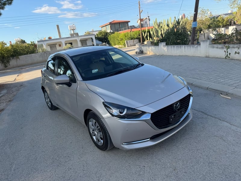 Mazda 2 — 1