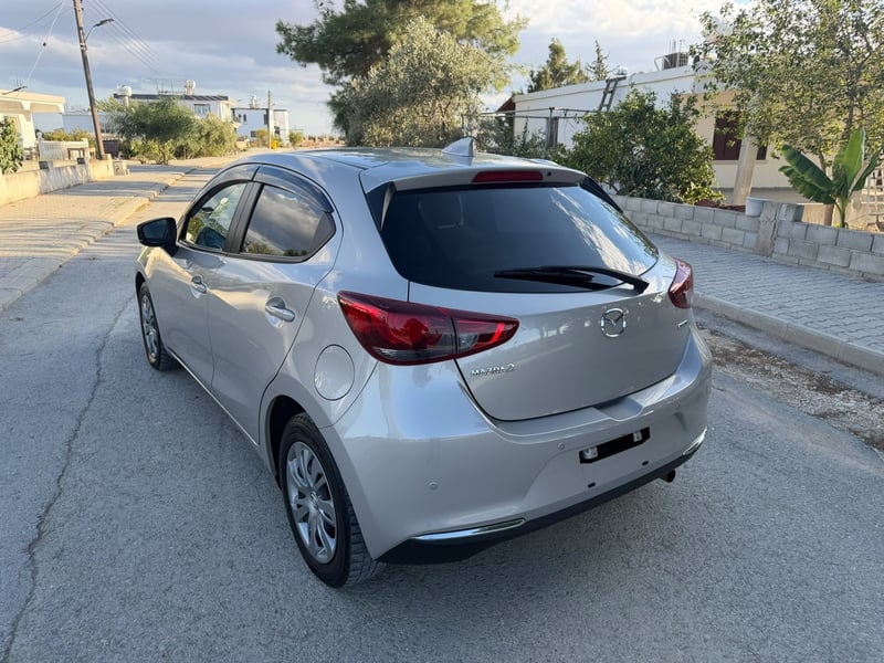 Mazda 2 — 4