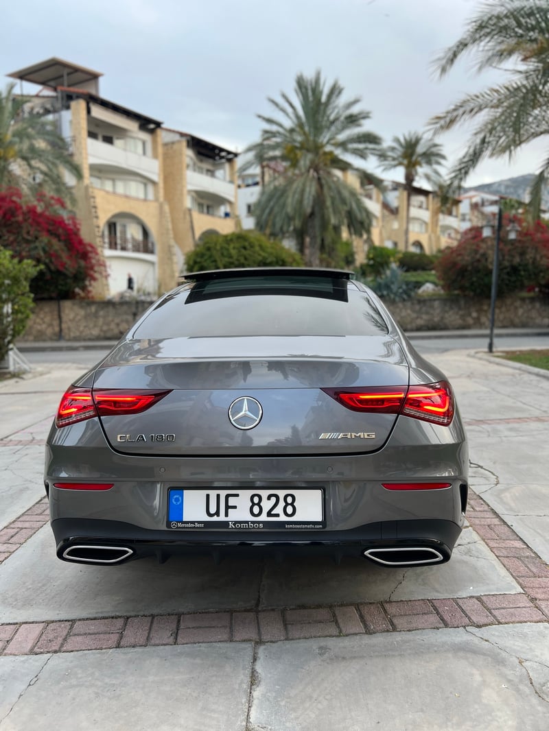 Mercedes-Benz CLA 180 — 4