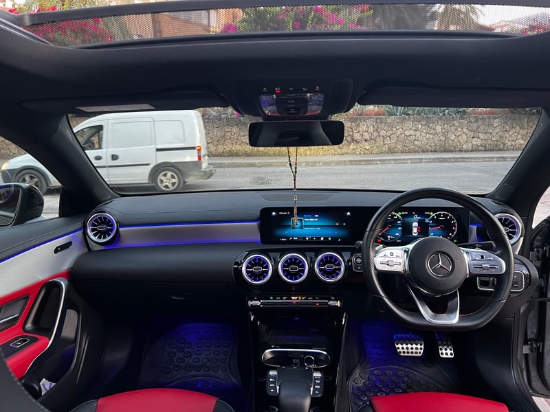 Mercedes-Benz CLA 180 — 7