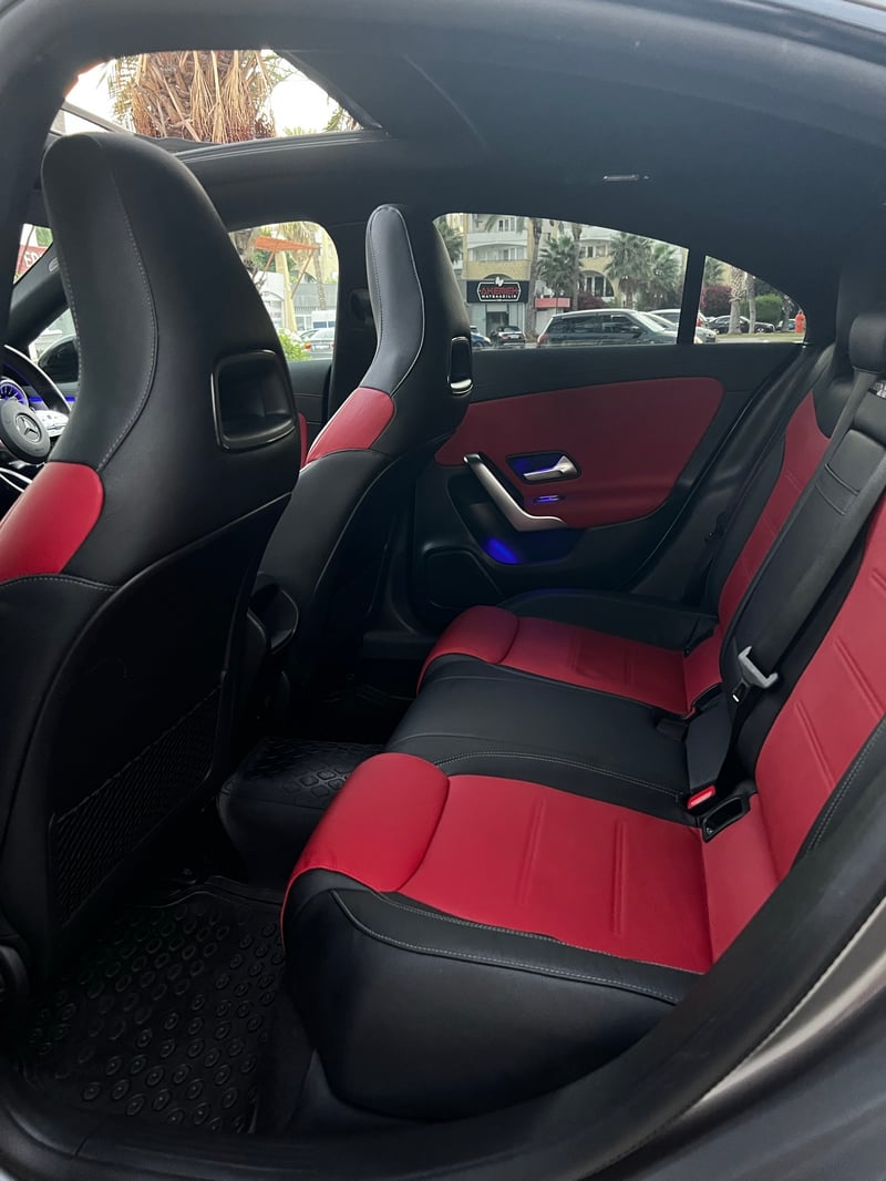 Mercedes-Benz CLA 180 — 9