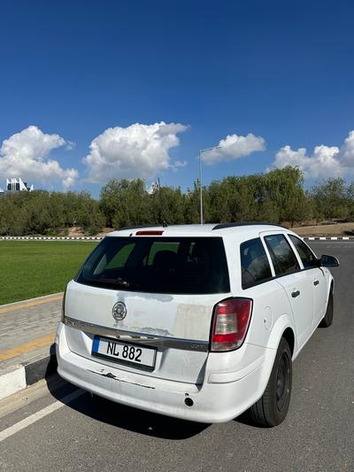 Vauxhall Astra — 3
