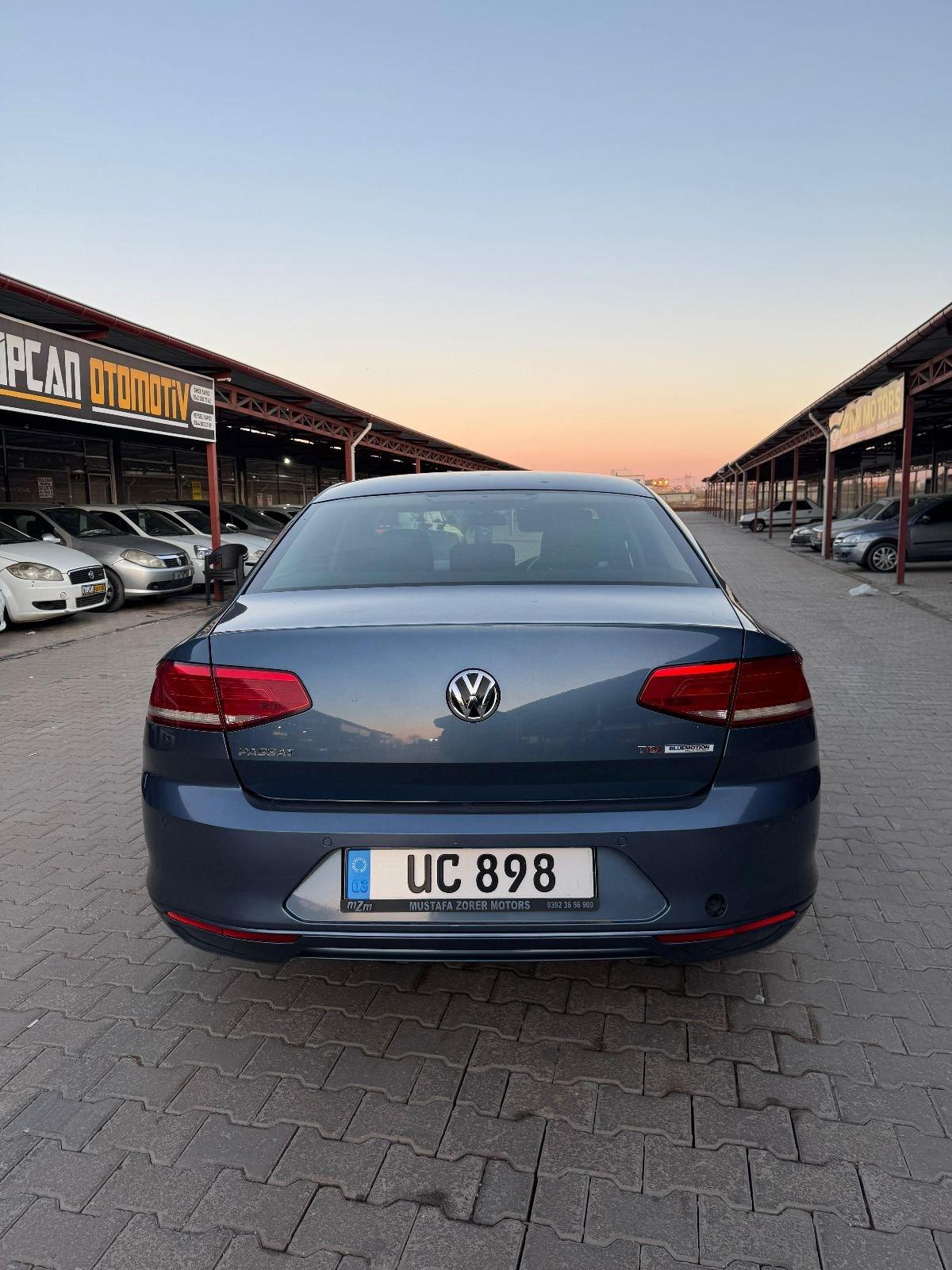 2016 Volkswagen Passat 6