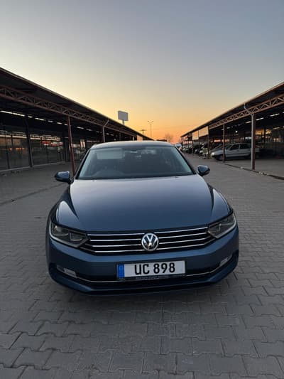 Volkswagen Passat — 10