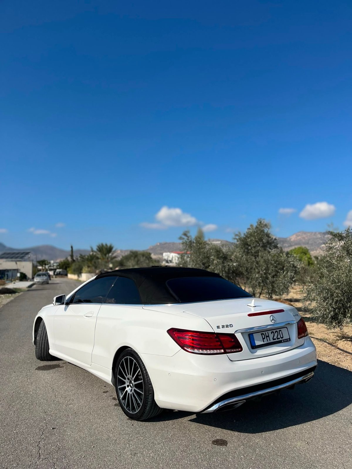 2014 Mercedes-Benz E 220d 4