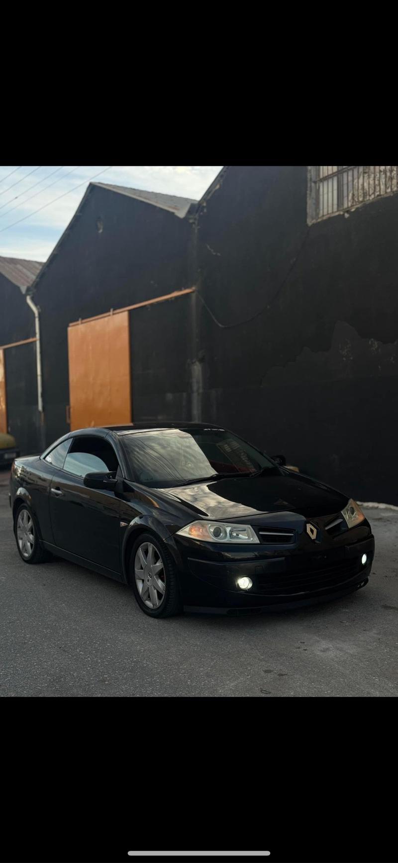 Renault Megane — 1/8
