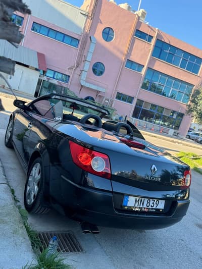 Renault Megane — 5