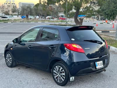 Mazda Demio — 3