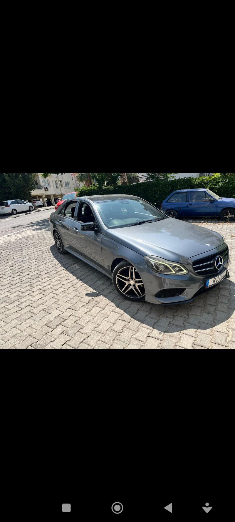 Mercedes-Benz E 220 — 1/10