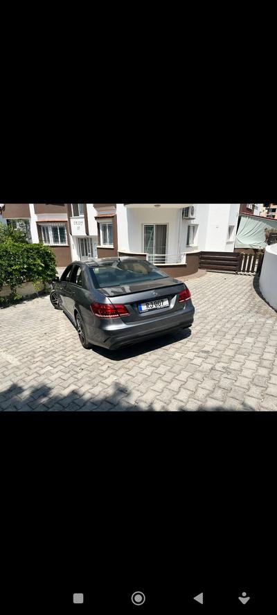 Mercedes-Benz E 220 — 5