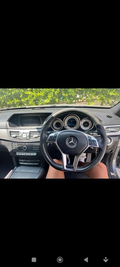 Mercedes-Benz E 220 — 10