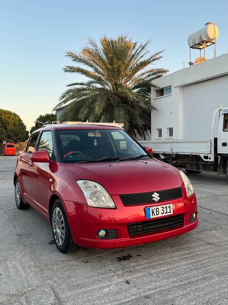 Suzuki Swift — 6