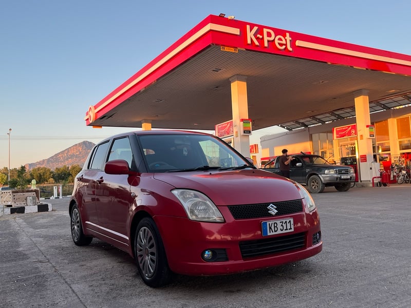 Suzuki Swift — 8