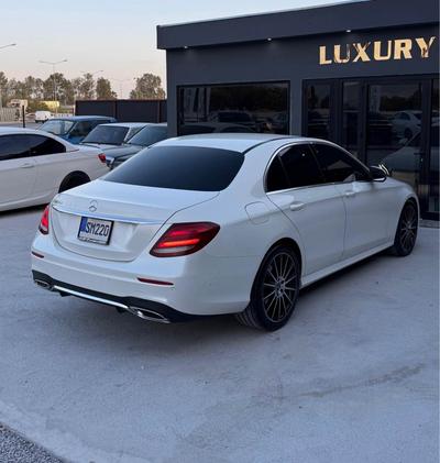 Mercedes-Benz E 220 — 3