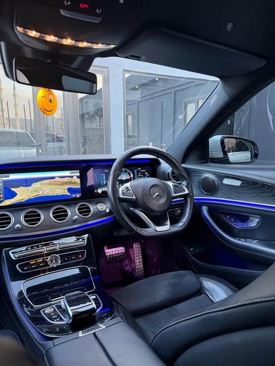 Mercedes-Benz E 220 — 4