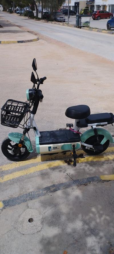 Scooter Karoval — 2