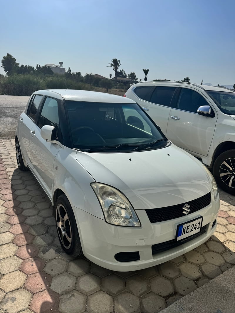 Suzuki Swift — 2