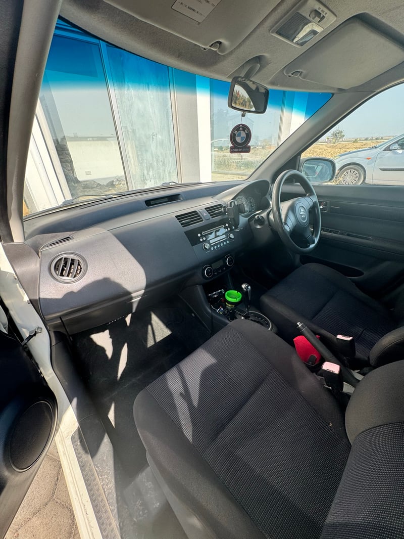 Suzuki Swift — 6